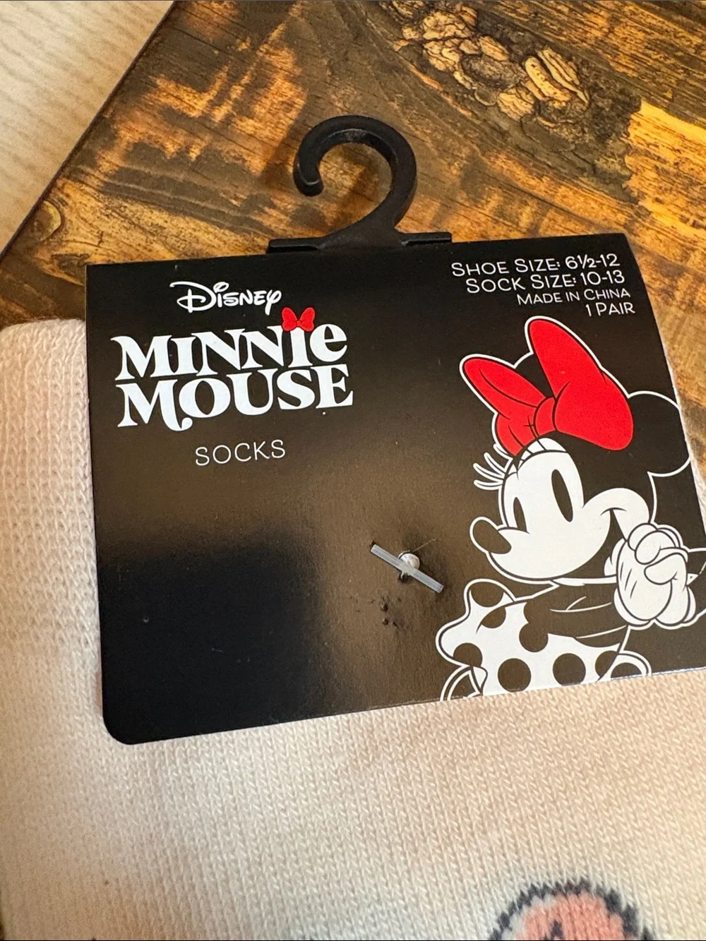 Disney Minnie Mouse Graphic Crew Socks New Show size 6.5 - 12